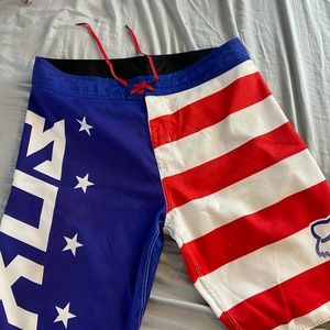 FOX racing trunks, flag details